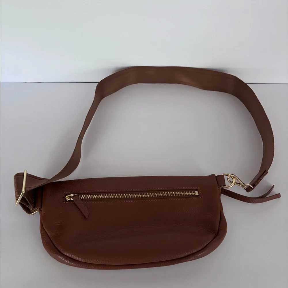 Quince Italian Pebbled Leather Sling Bag | Cognac | Classic | Contemporary - Picture 2 of 5